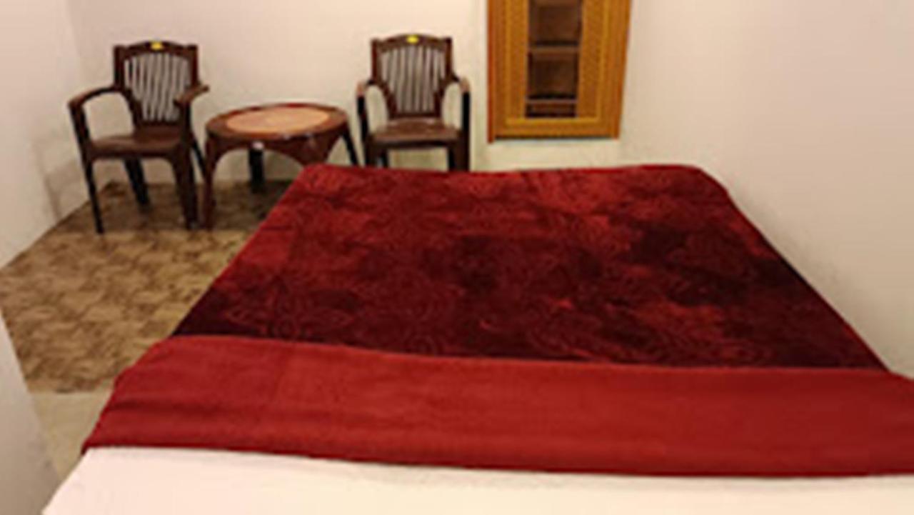 Hotel Paradise Inn Nagaon  外观 照片